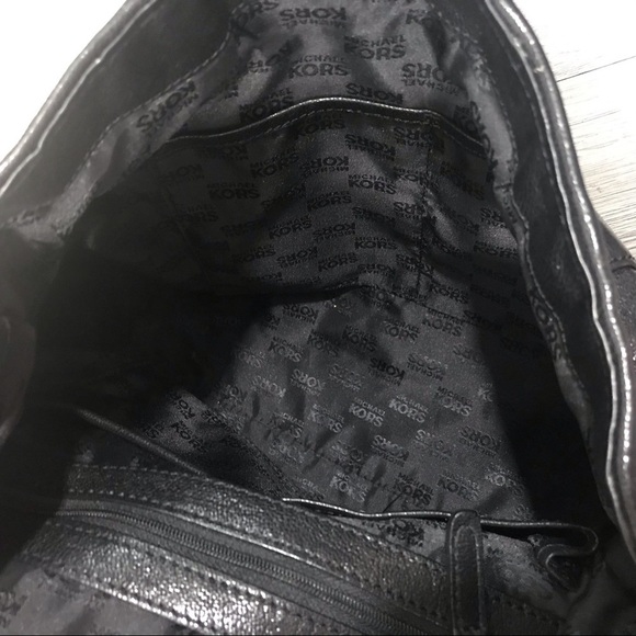 Michael Michael Kors Black Flap Over Shoulder Bag - Picture 7 of 16